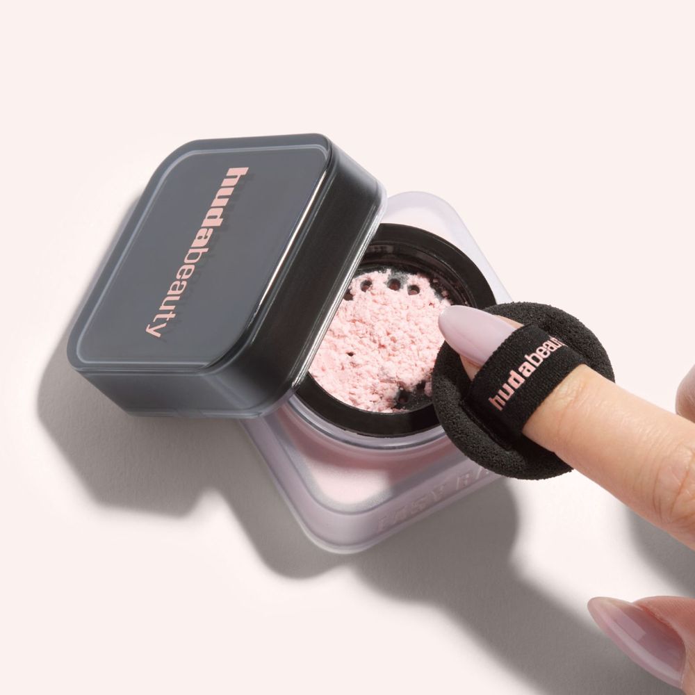 Huda Beauty Baby Bake Easy Bake Loose Baking and Setting Powder Mini Pound Cake, foto 4